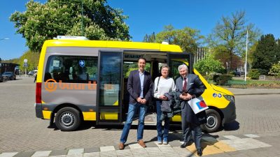 Een werkbezoek aan de buurtbus: ook zeer gewaardeerd onderdeel van het OV!