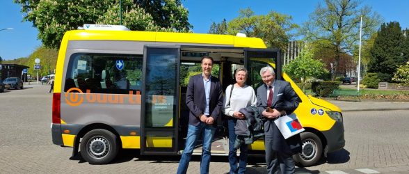 Een werkbezoek aan de buurtbus: ook zeer gewaardeerd onderdeel van het OV!