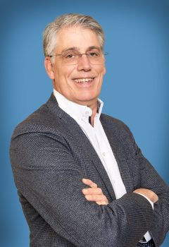 Koen van Dinther, inwoner van Vught, staat op de kandidatenlijst van de VVD Vught, Helvoirt & Cromvoirt tijdens de gemeenteraadsverkiezingen op 18 maart.