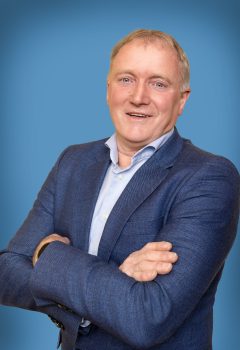 Walter Gubbels, inwoner van Helvoirt, staat op de kandidatenlijst van de VVD Vught, Helvoirt & Cromvoirt tijdens de gemeenteraadsverkiezingen op 18 maart.