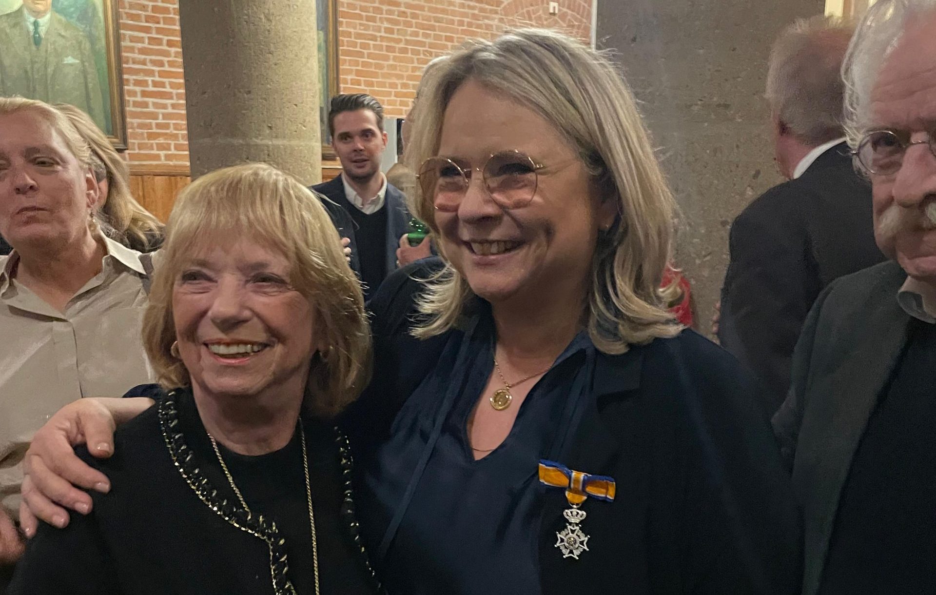 Nathalie Pullens ontvangt koninklijke onderscheiding