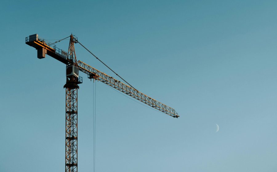 Hijskraan tijdens constructie