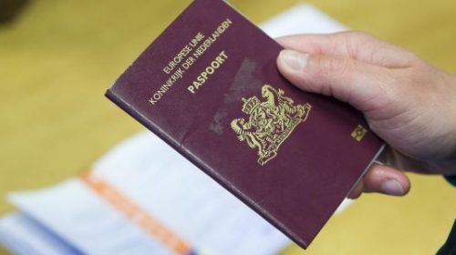 VVD stelt vragen over paspoortfraude