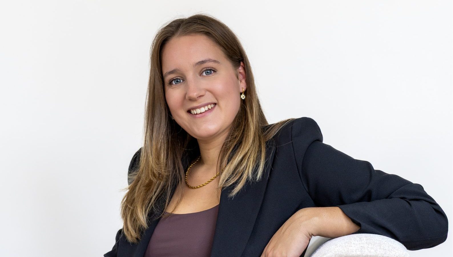 Elena Schrijner lijsttrekker VVD Duiven Groessen Loo lijst4 plek1