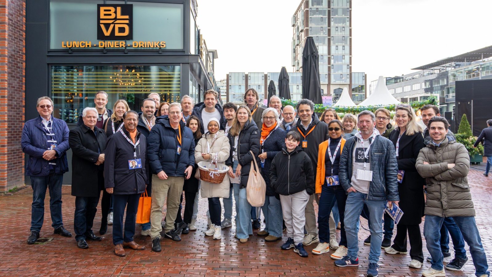 VVD Groepsfoto Koffie met Karremans