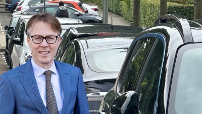 VVD Menno voor auto's