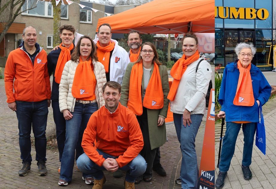 VVD Zoeterwoude fractie bij kraampje tijdens verkiezingsmarkt Zoeterwoude op de Rijndijk