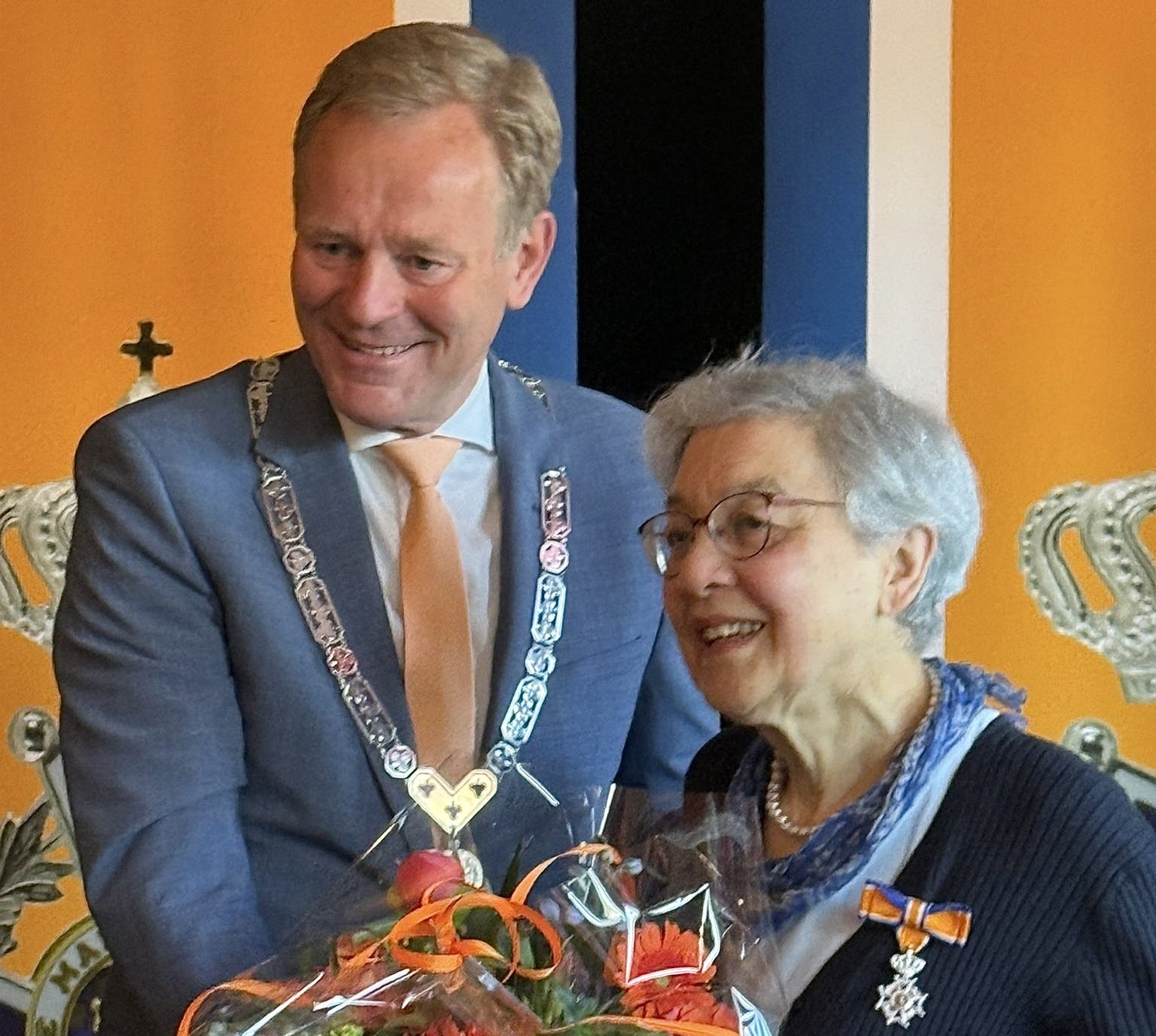 Koninklijke onderscheiding voor Thea van der Kooi in Zoeterwoude