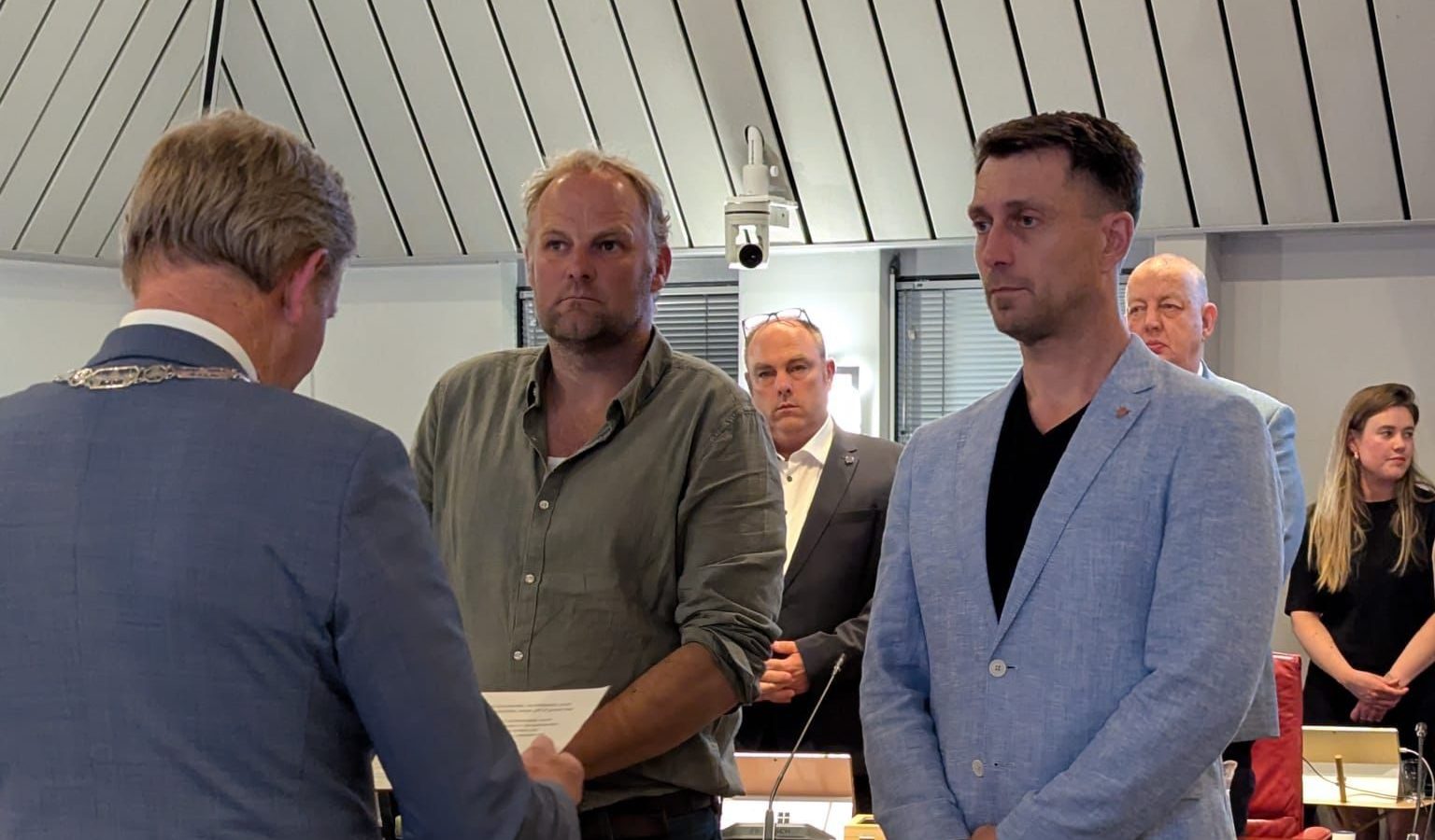 Roel Onderwater wordt beëdigd als commissielid namens VVD Zoeterwoude