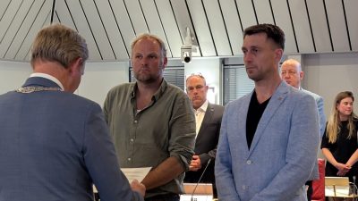 Roel Onderwater wordt beëdigd als commissielid namens VVD Zoeterwoude