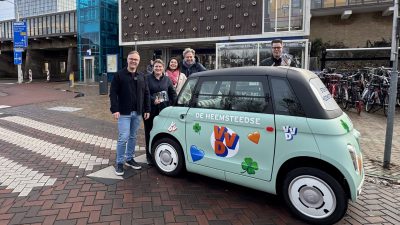 De Heemsteedse VVD bij NS intercity station Heemstede-Aerdenhout