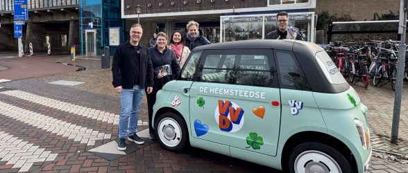 De Heemsteedse VVD bij NS intercity station Heemstede-Aerdenhout