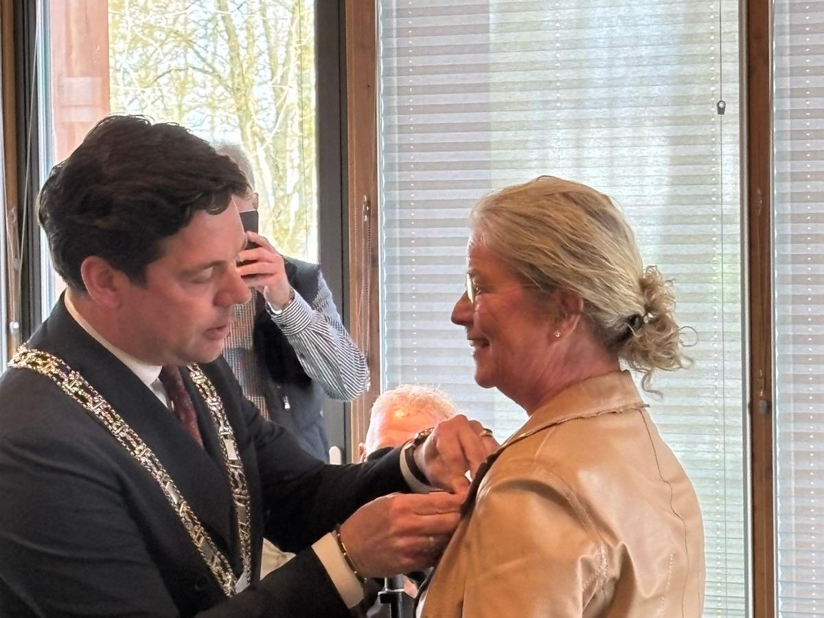 Gerda Hardam krijgt een koninklijke onderscheiding