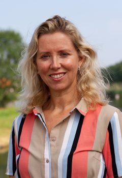 Astrid Dol - Fractielid VVD Koggenland