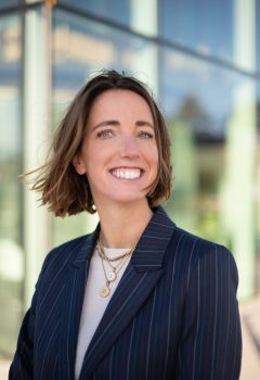 Portretfoto Suzanne van Erven